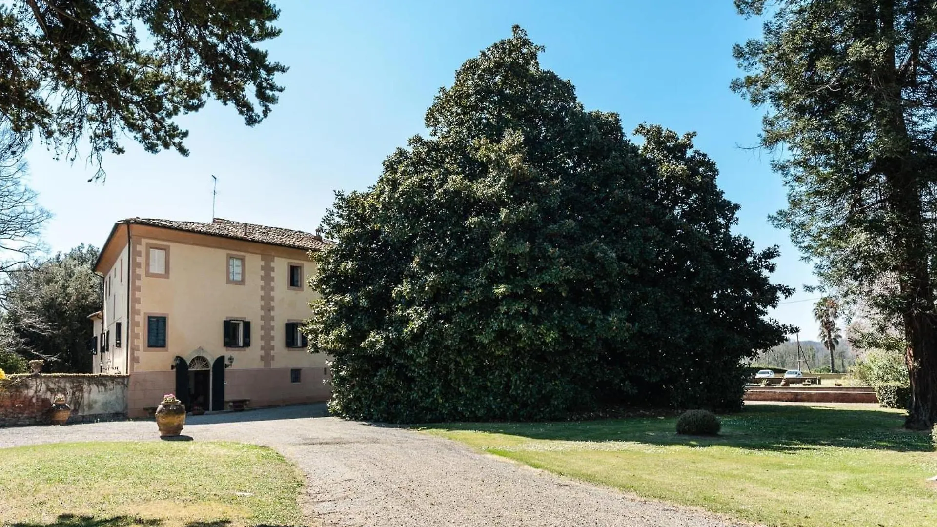 Villa Ott Crespina Italy